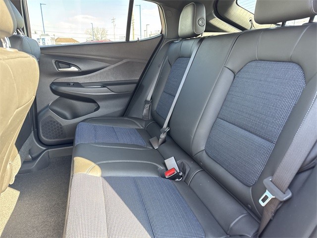 Buick Envista Vehicle Full-screen Gallery Image 21