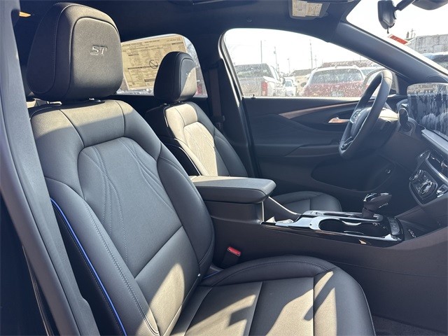 Buick Envista Vehicle Full-screen Gallery Image 24