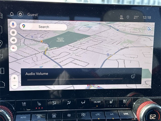 GMC Canyon Vehicle Full-screen Gallery Image 18