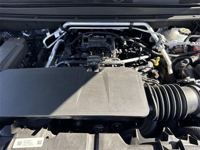 GMC Canyon Vehicle Full-screen Gallery Image 26