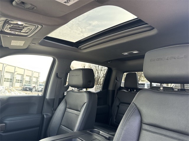 GMC Sierra 1500 Vehicle Full-screen Gallery Image 23