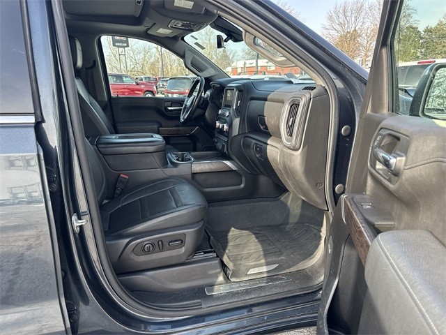 GMC Sierra 1500 Vehicle Full-screen Gallery Image 34