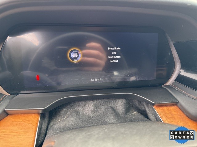 Jeep Grand Cherokee Vehicle Full-screen Gallery Image 14