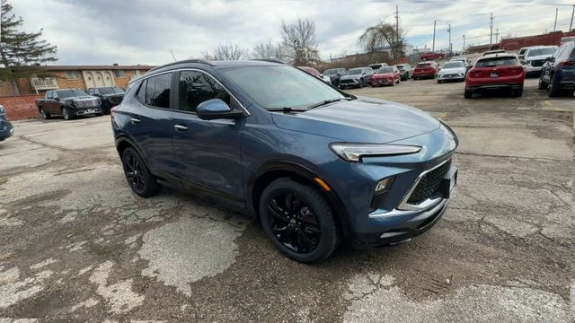 Buick Encore GX Vehicle Full-screen Gallery Image 02