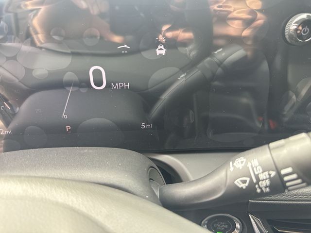 Buick Encore GX Vehicle Full-screen Gallery Image 15