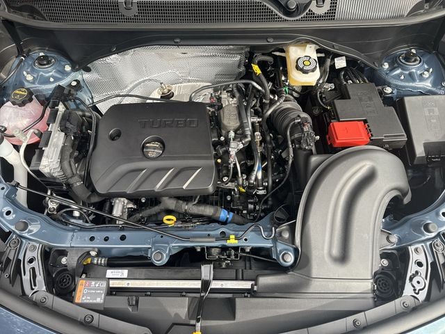 Buick Encore GX Vehicle Full-screen Gallery Image 24