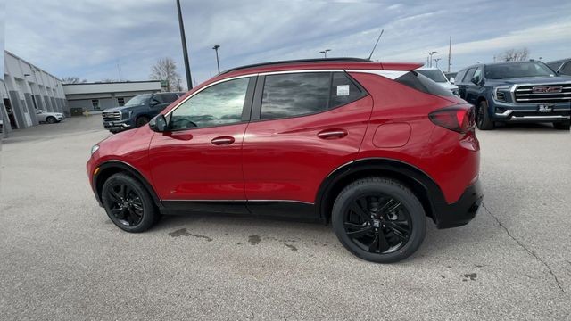 Buick Encore GX Vehicle Full-screen Gallery Image 06