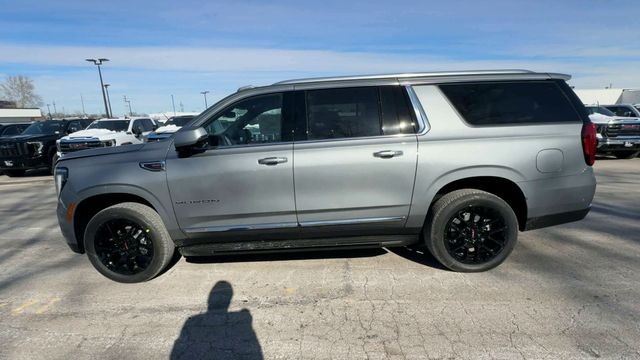 GMC Yukon XL Vehicle Full-screen Gallery Image 05