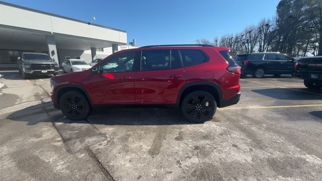 GMC Acadia Vehicle Full-screen Gallery Image 05