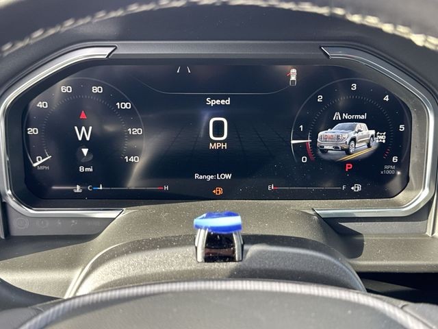 GMC Sierra 1500 Vehicle Full-screen Gallery Image 15