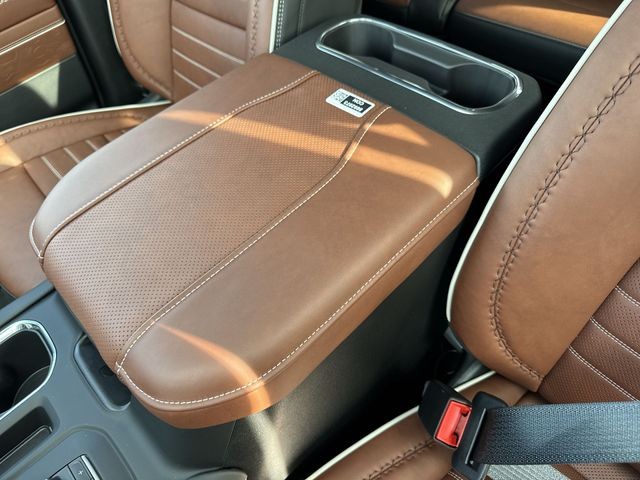 GMC Sierra 1500 Vehicle Full-screen Gallery Image 21