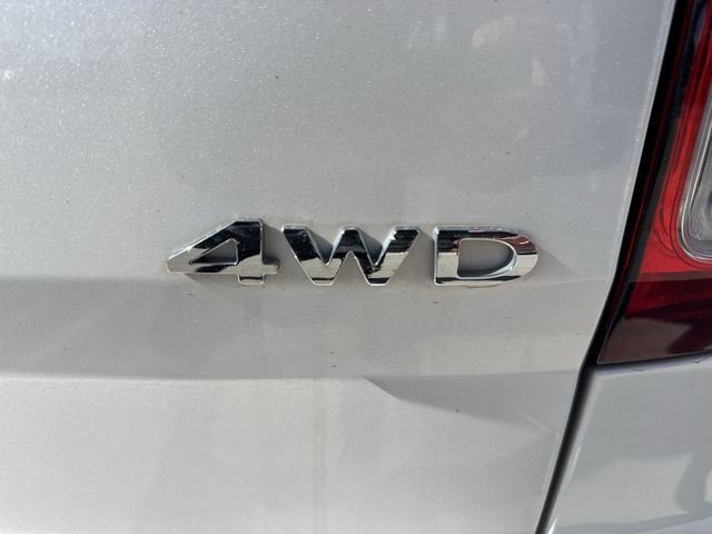 Ford Explorer Vehicle Full-screen Gallery Image 34