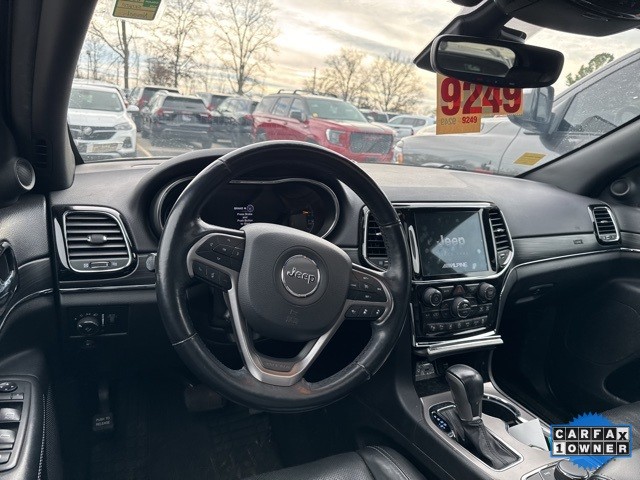 Jeep Grand Cherokee Vehicle Full-screen Gallery Image 09