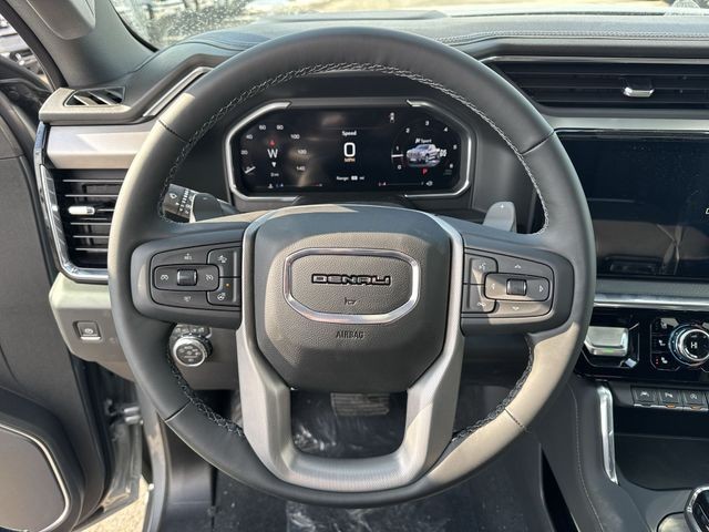 GMC Sierra 1500 Vehicle Full-screen Gallery Image 14