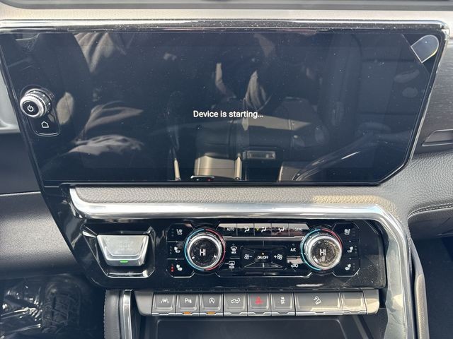 GMC Sierra 1500 Vehicle Full-screen Gallery Image 18