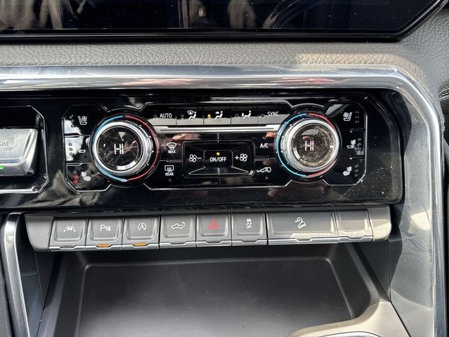 GMC Sierra 1500 Vehicle Full-screen Gallery Image 19