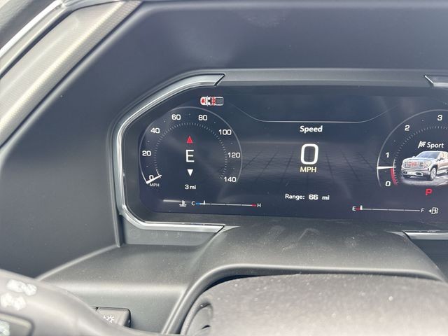 GMC Sierra 1500 Vehicle Full-screen Gallery Image 15