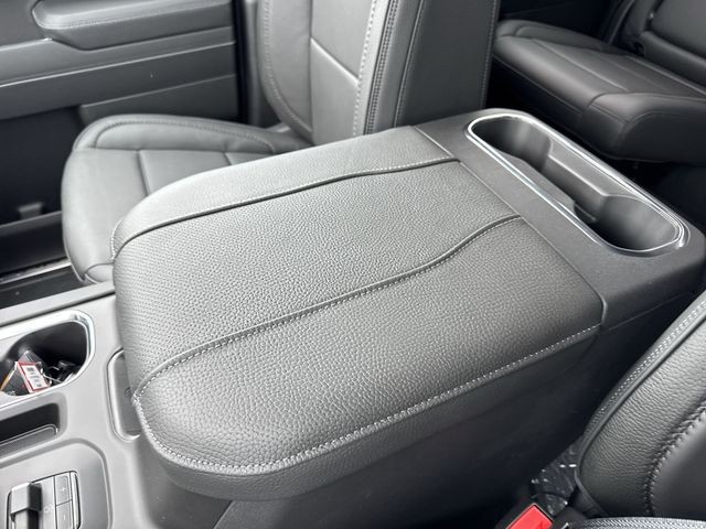 GMC Sierra 1500 Vehicle Full-screen Gallery Image 21