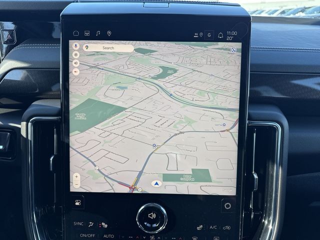 GMC Yukon XL Vehicle Full-screen Gallery Image 18