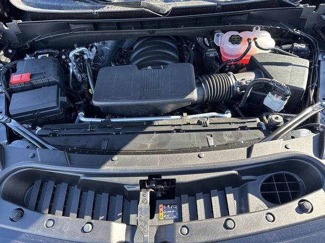 GMC Yukon XL Vehicle Full-screen Gallery Image 26