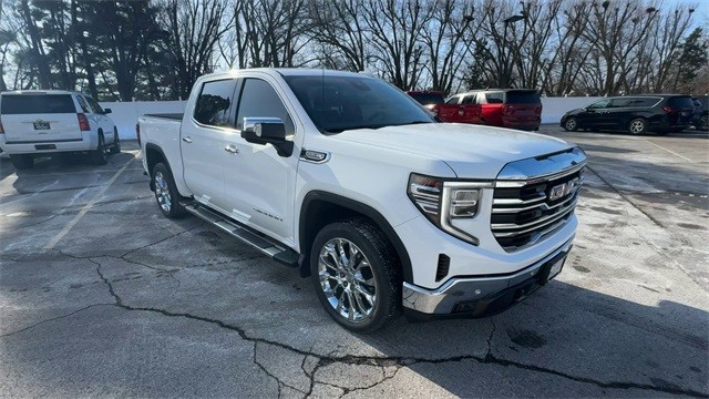 GMC Sierra 1500 Vehicle Full-screen Gallery Image 02