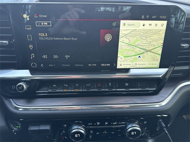 GMC Sierra 1500 Vehicle Full-screen Gallery Image 17