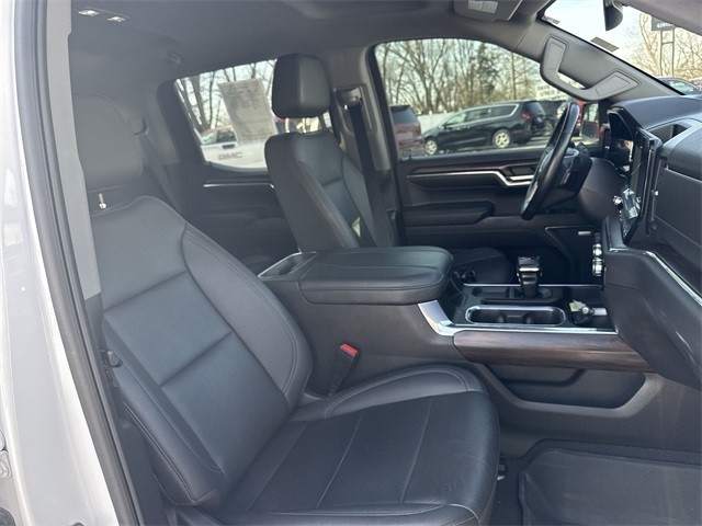 GMC Sierra 1500 Vehicle Full-screen Gallery Image 32