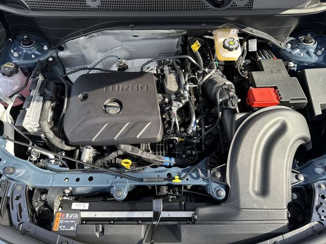 Buick Encore GX Vehicle Full-screen Gallery Image 24