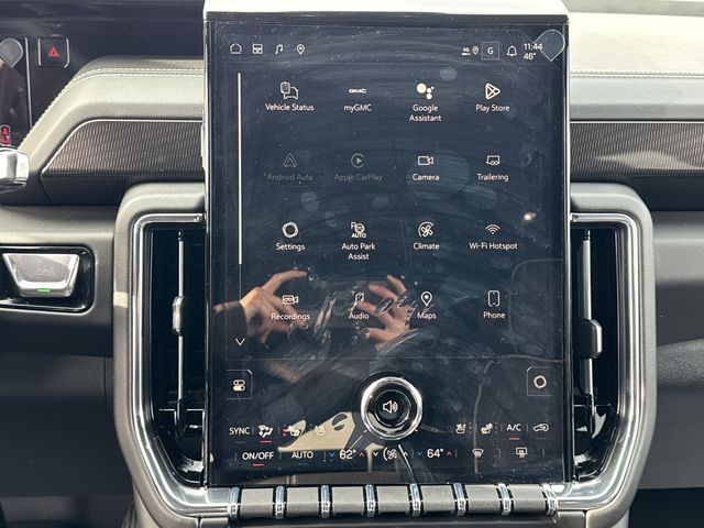 GMC Yukon Vehicle Full-screen Gallery Image 16