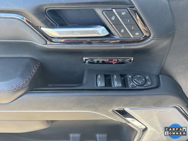 GMC Sierra 1500 Vehicle Full-screen Gallery Image 22