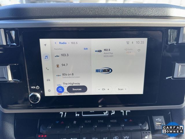 Toyota Sequoia Vehicle Full-screen Gallery Image 17