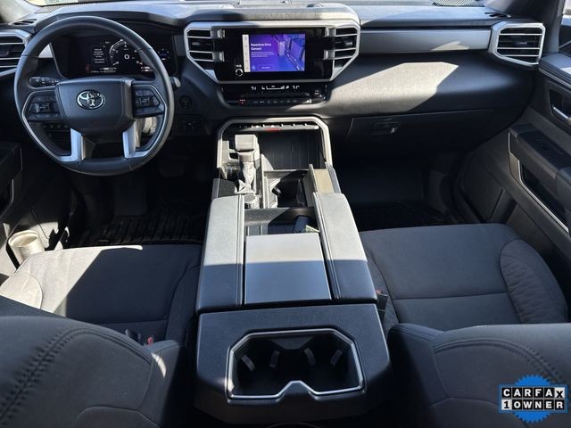 Toyota Sequoia Vehicle Full-screen Gallery Image 25