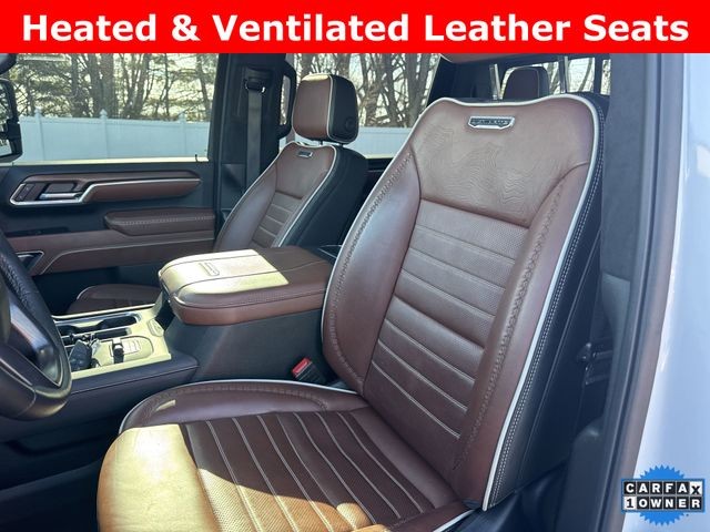 GMC Sierra 2500HD Vehicle Full-screen Gallery Image 25