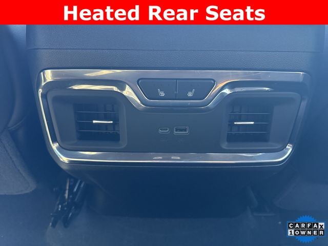 GMC Sierra 2500HD Vehicle Full-screen Gallery Image 27