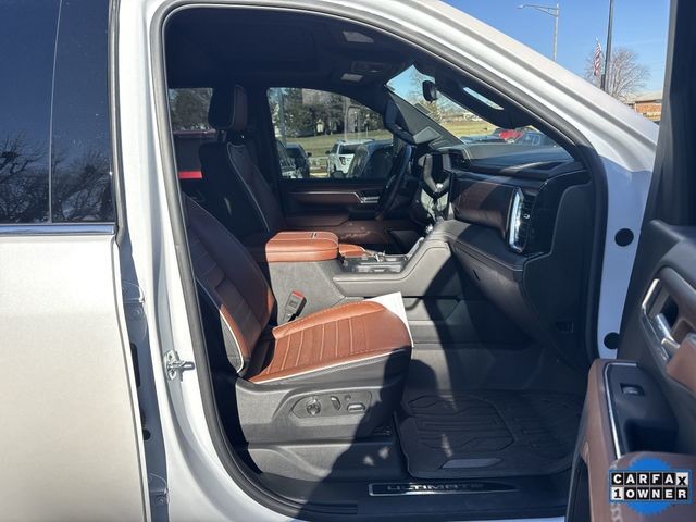 GMC Sierra 2500HD Vehicle Full-screen Gallery Image 35