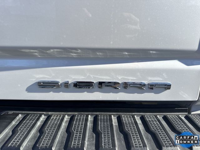 GMC Sierra 2500HD Vehicle Full-screen Gallery Image 38