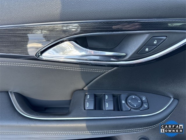 Buick Envision Vehicle Full-screen Gallery Image 32