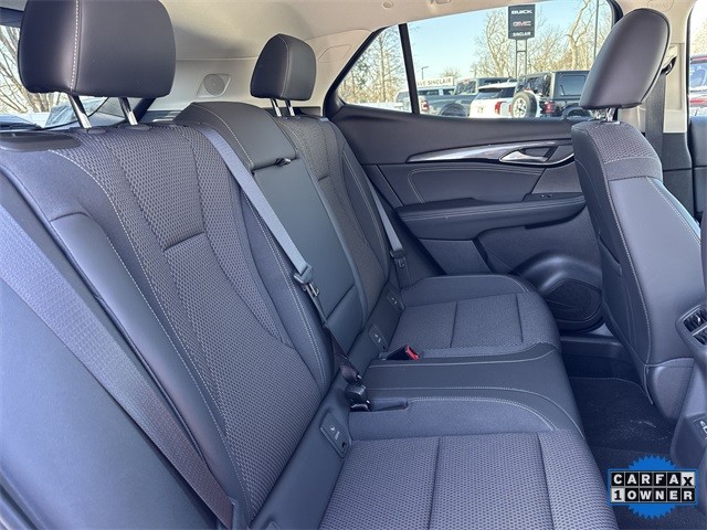 Buick Envision Vehicle Full-screen Gallery Image 35