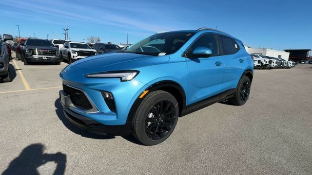 Buick Encore GX Vehicle Full-screen Gallery Image 04