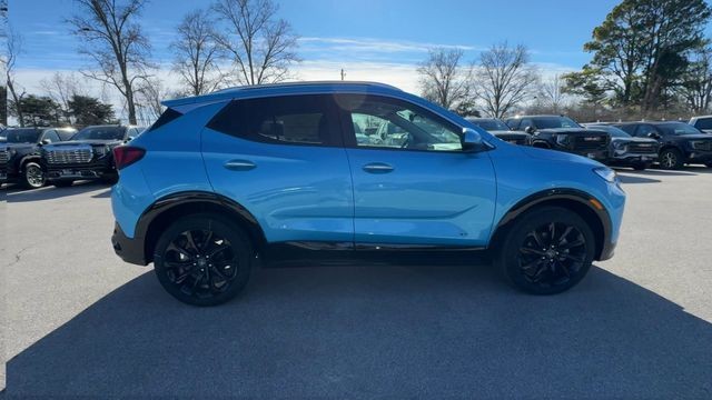 Buick Encore GX Vehicle Full-screen Gallery Image 09