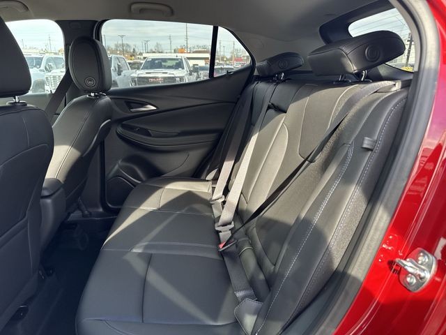 Buick Encore GX Vehicle Full-screen Gallery Image 21