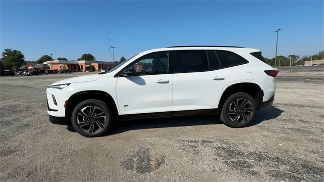 Buick Enclave Vehicle Full-screen Gallery Image 05