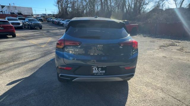 Buick Encore GX Vehicle Full-screen Gallery Image 07