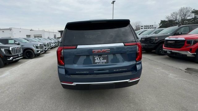 GMC Yukon XL Vehicle Full-screen Gallery Image 07