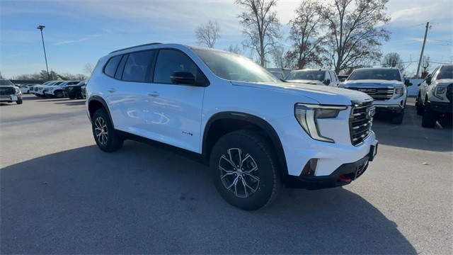 GMC Acadia Vehicle Full-screen Gallery Image 02