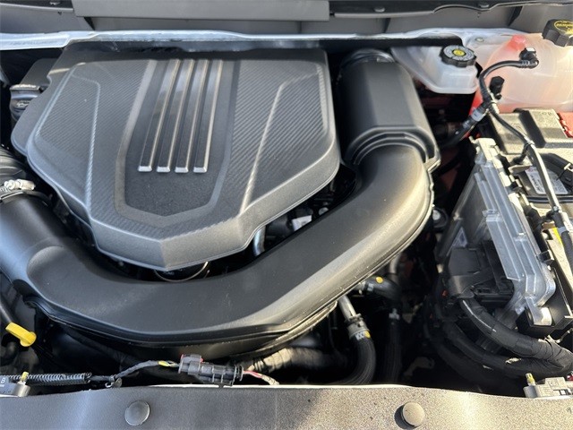 GMC Acadia Vehicle Full-screen Gallery Image 27