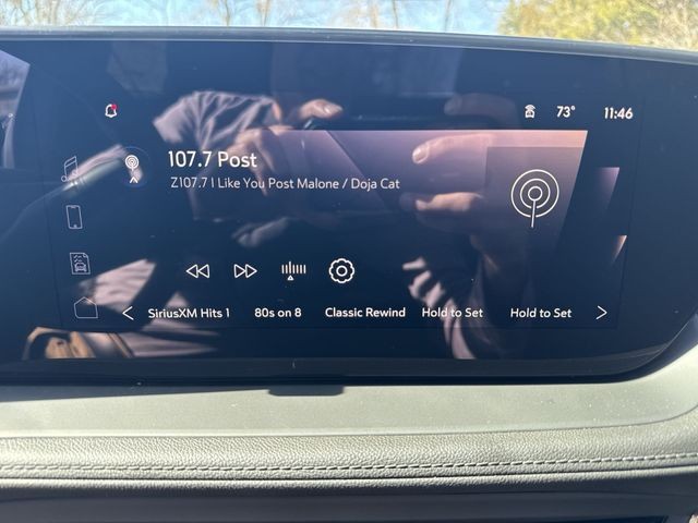 Buick Encore GX Vehicle Full-screen Gallery Image 16
