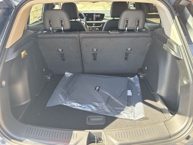 Buick Encore GX Vehicle Full-screen Gallery Image 22