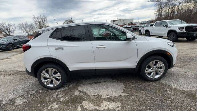 Buick Encore GX Vehicle Full-screen Gallery Image 09