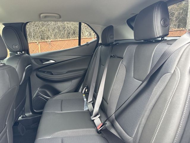 Buick Encore GX Vehicle Full-screen Gallery Image 21